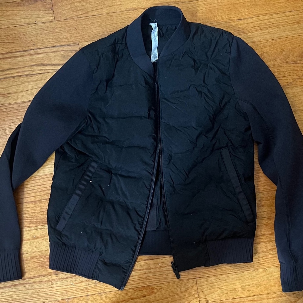 Lululemon puff jacket black size 6